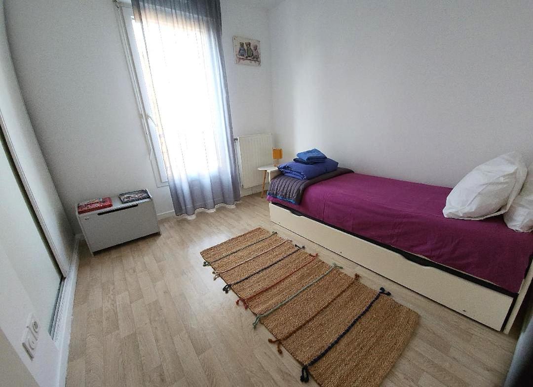 Superbe Appartement ,Proche De Paris, Dans Residence Privee , Ideal Familles, Parking Et Wifi Gratuits! ! ! 圣吉欧梅斯 外观 照片